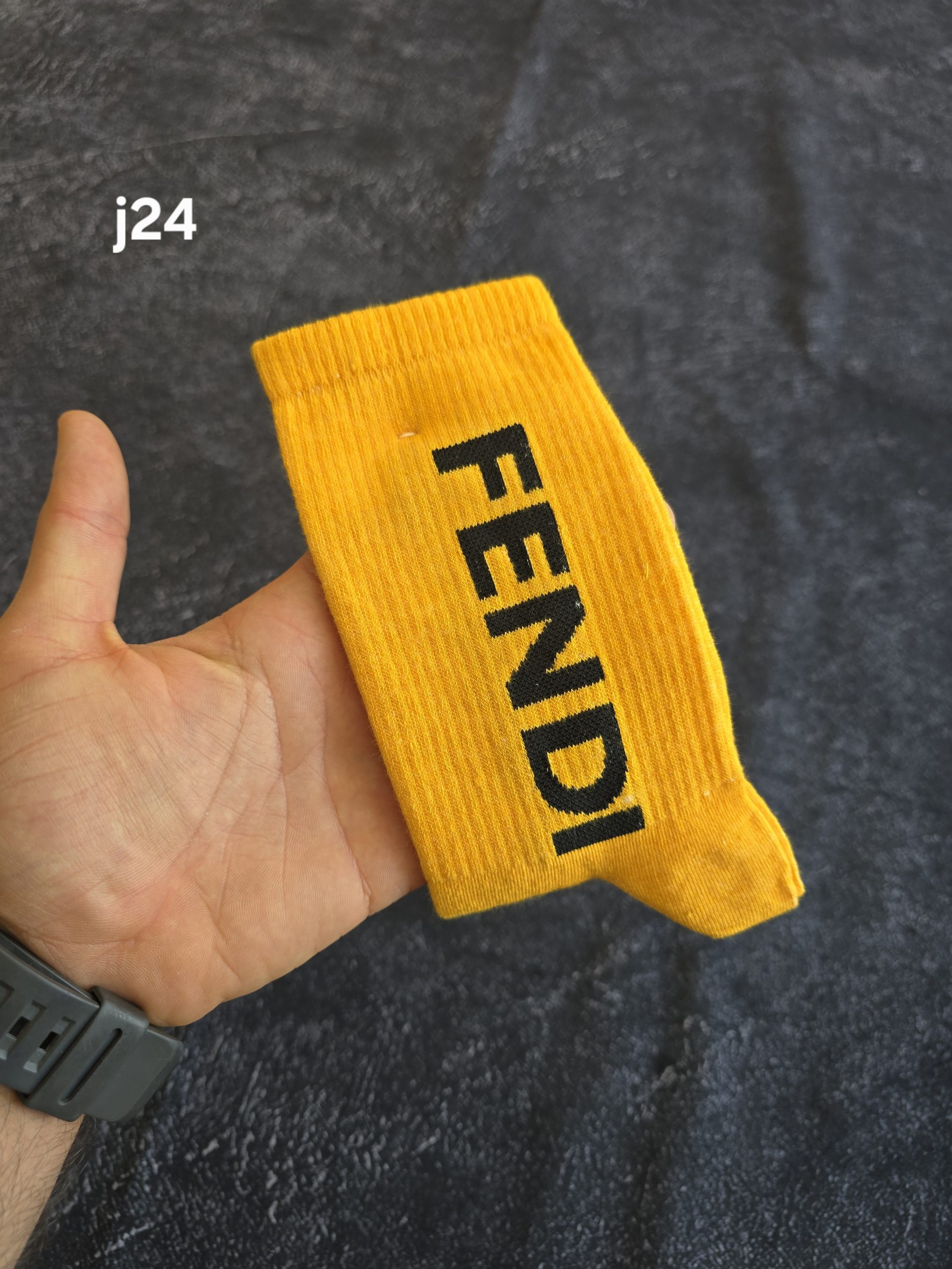 20260607_115636 جوراب ساقدار Fendi کد j24 - تصویر 1